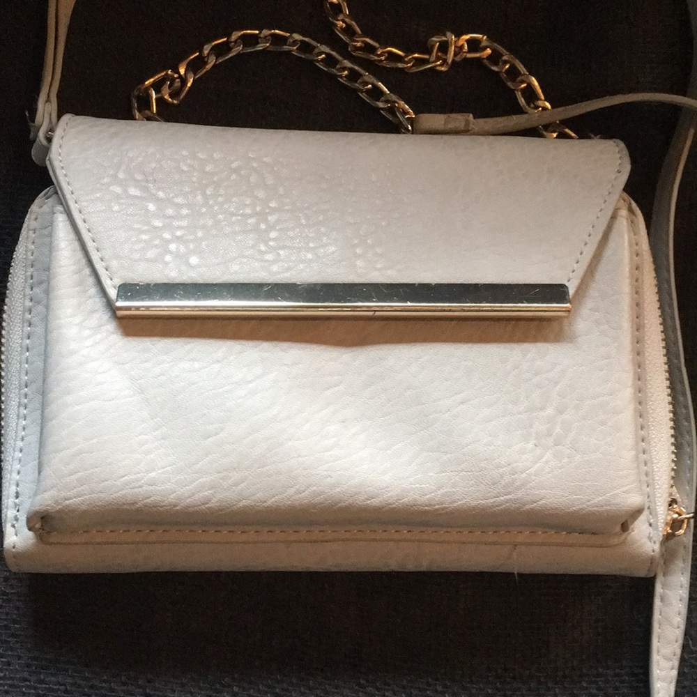 Clean Madison West Wristlet / Crossbody Bag